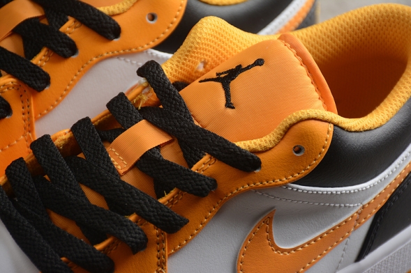 Nike Air Jordan 1 low 553558-70 