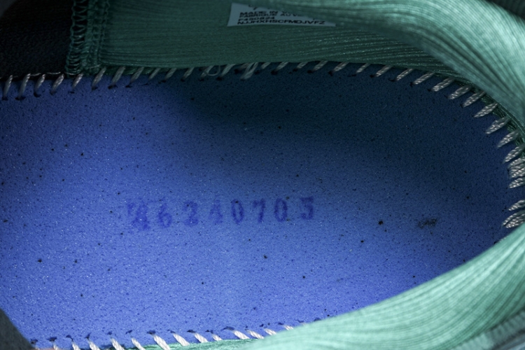 Asics Gel-Nimbus 27 1011B958-301
