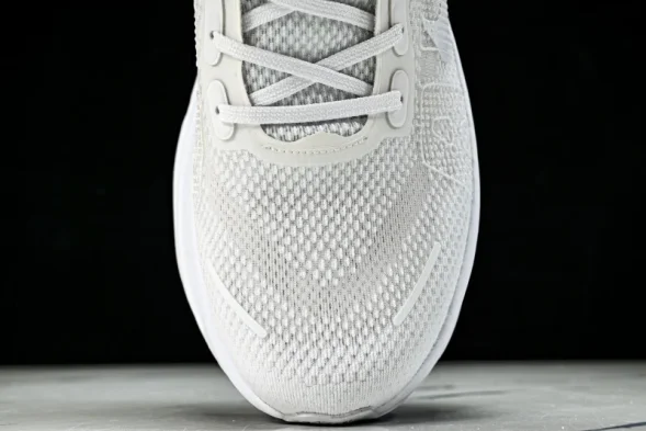 Nike Air Zoom Vomero Premium HQ2050-533 