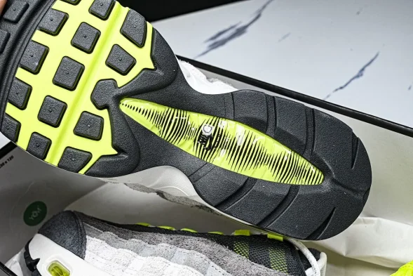 Nike Air Max 95 HM4738 001 