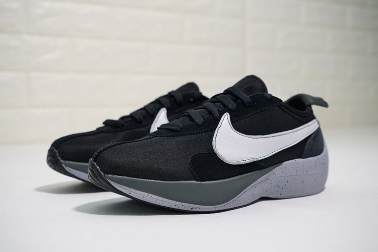 Nike Moon Racer Vapor Street AQ4121-001