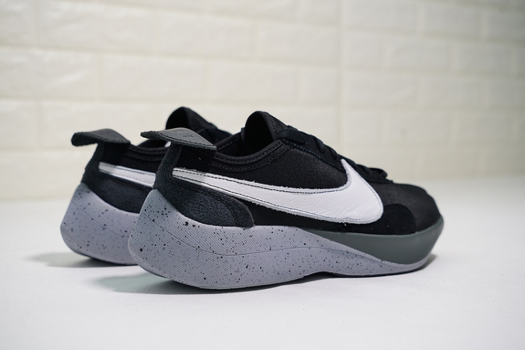 Nike Moon Racer Vapor Street AQ4121-001