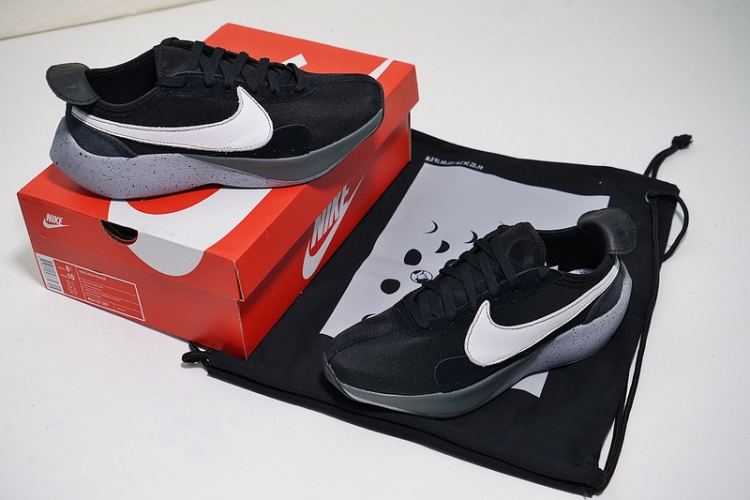 Nike Moon Racer Vapor Street AQ4121-001