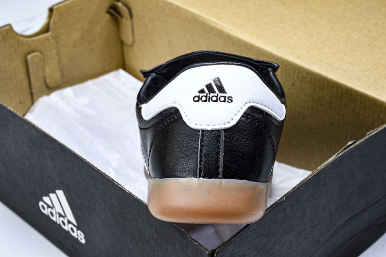 KITH x adidas Taekwondo Mei JQ3012