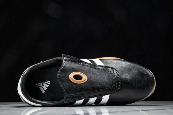 KITH x adidas Taekwondo Mei JQ3012 