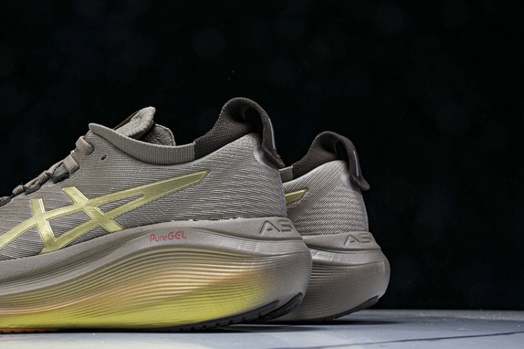 Asics Gel-Nimbus 27 1012B816-020 