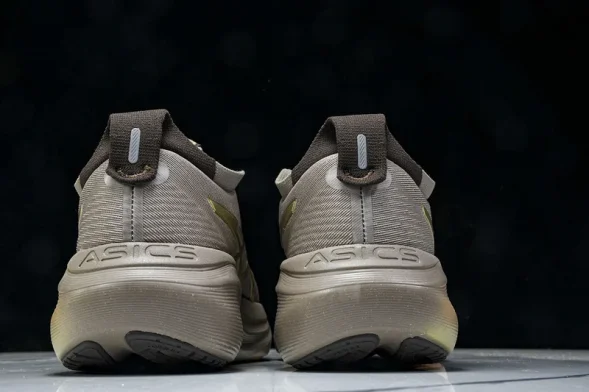 Asics Gel-Nimbus 27 1012B816-020  