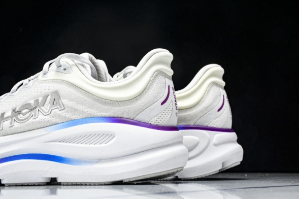 HOKA Bondi 9 1162012 VCH 