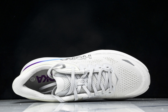 HOKA Bondi 9 1162012 VCH 