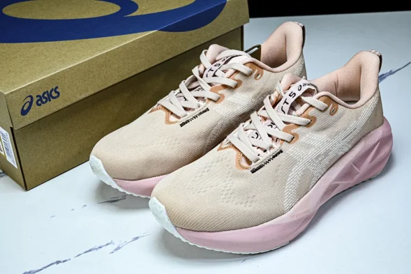 Asics Novablast 5 1012B765-700 