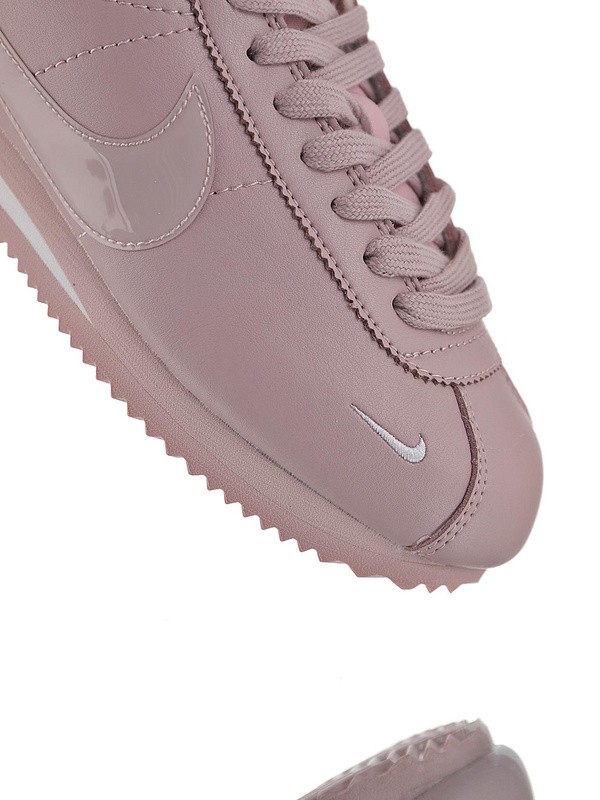 Nike Classic Cortez Premium “Plum Chalk White” 9056