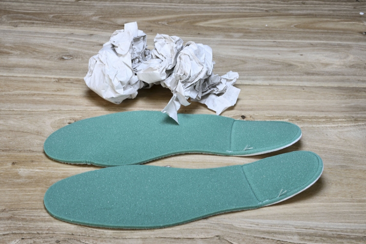  Kith x Clarks x Adidas Originals 8th Street Samba Chalk White ID7297 