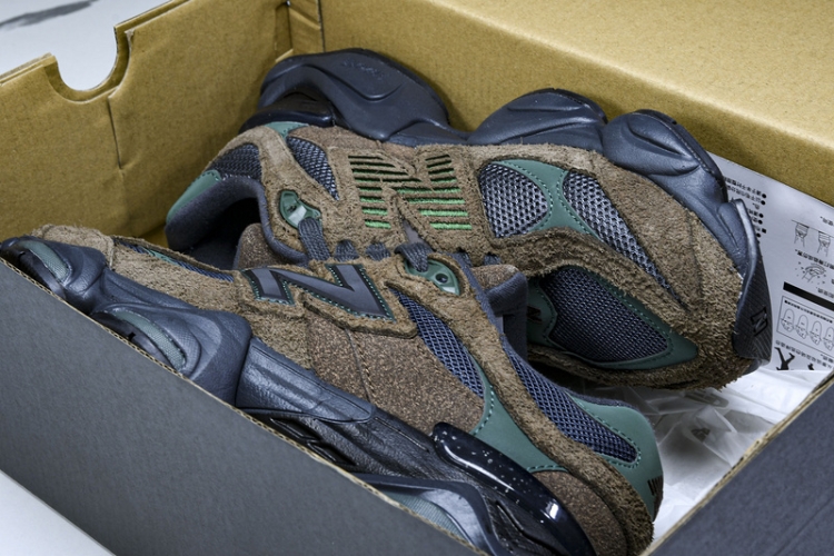  New Balance 9060 U9060OUT
