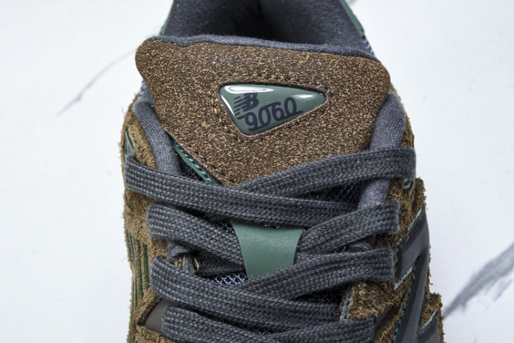  New Balance 9060 U9060OUT