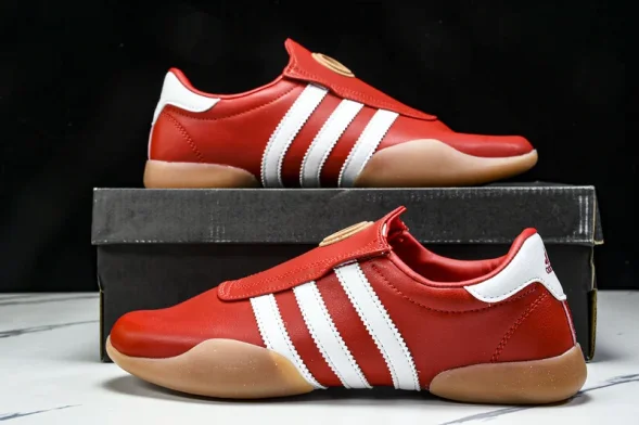KITH x adidas Taekwondo Mei JR2646  