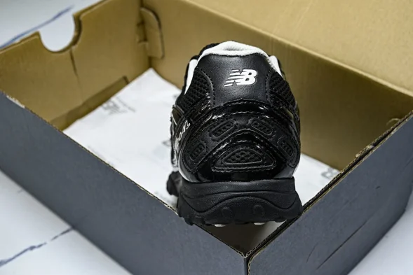 New Balance 204 U204LMRA 
