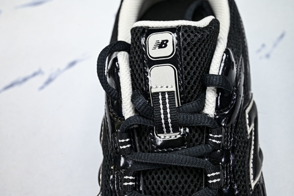 New Balance 204 U204LMRA 