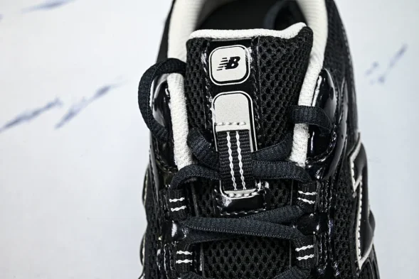 New Balance 204 U204LMRA 