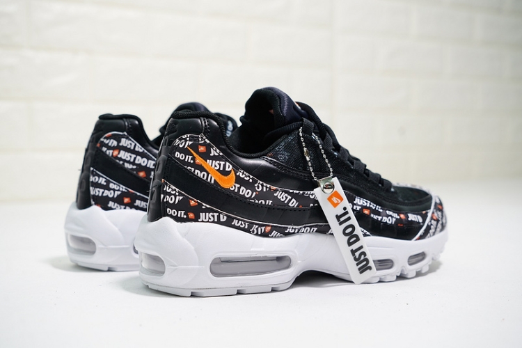 Nike air max 95 “Just Do It” logo