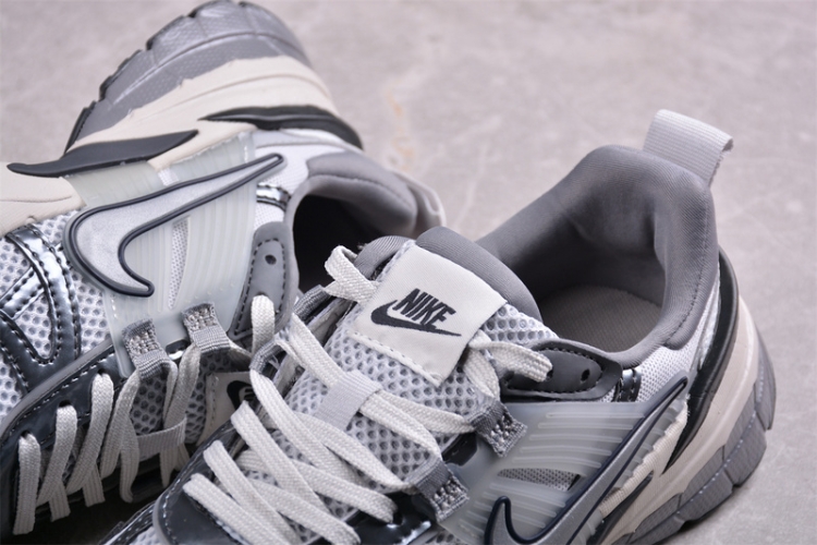  Nike V2K Runtekk Run FD0736-003