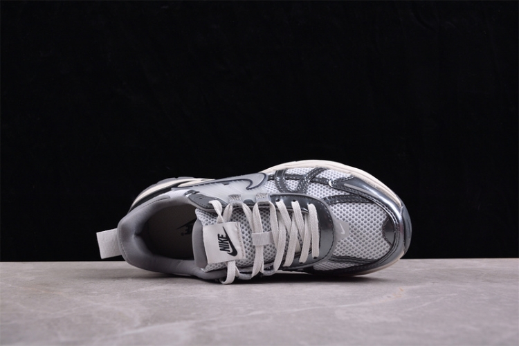  Nike V2K Runtekk Run FD0736-003