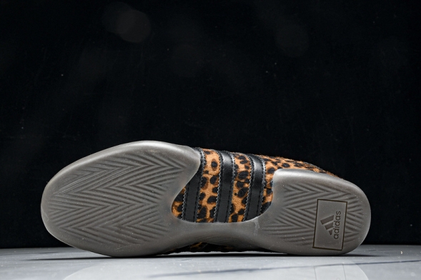 KITH x adidas Taekwondo Mei JS0298 