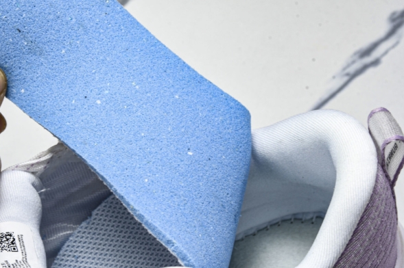 Nike Air ZoomX Vomero 18 Plus HM6805 110 