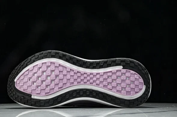 Nike Air ZoomX Vomero 18 Plus HM6805 110 