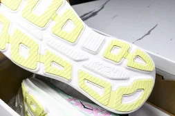 HOKA Bondi 9 1162012 BTF