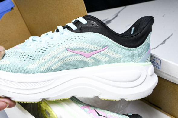 HOKA Bondi 9 1162012 BTF 