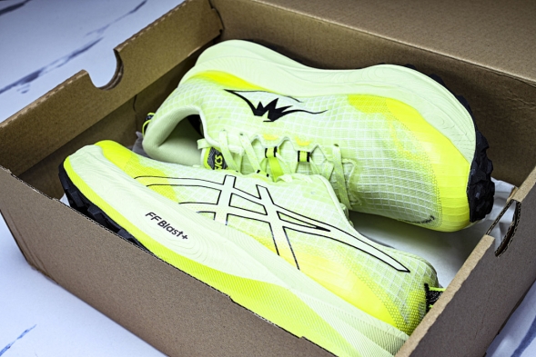 Asics Trabuco Max 3 1011B800-300 