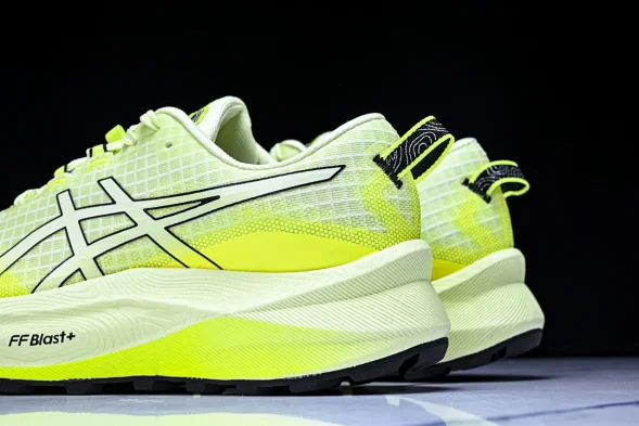 Asics Trabuco Max 3 1011B800-300 