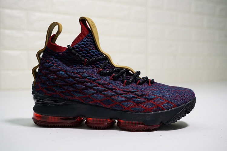 Nike LeBron 15 897649-300