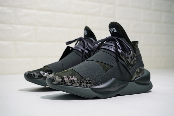 Yohji Yamamoto Y-3 Kaiwa Chunky Primeknit