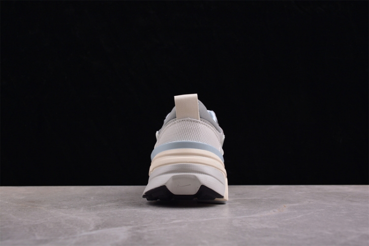  Nike V2K Runtekk Run 3XL FZ3596-072