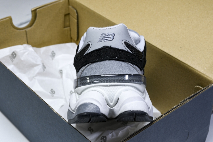  New Balance 9060 U9060JBD