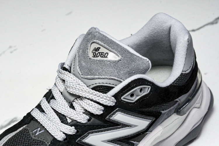  New Balance 9060 U9060JBD