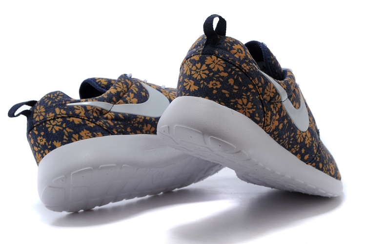 Nike Roshe Run Customs