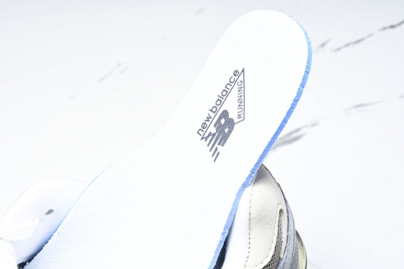 New Balance 9060 U9060LBA 