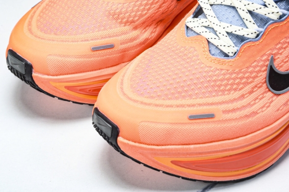 Nike Air ZoomX Vomero 18 Plus HM6805 123 