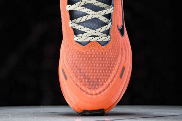 Nike Air ZoomX Vomero 18 Plus HM6805 123 