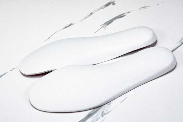 HOKA Bondi 9 1162011 CYLT 