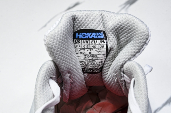 HOKA Bondi 9 1162011 CYLT 