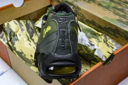 Nike Air Max 95 x Corteiz FB2709 300
