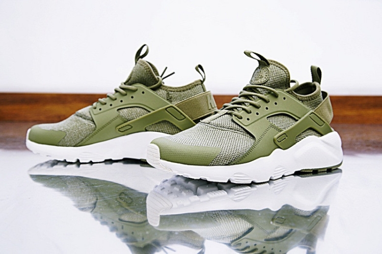 NIKE AIR HUARACHE RUN ULTRA ID 833147-20