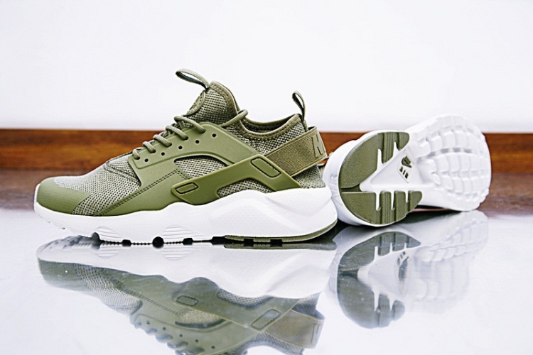 NIKE AIR HUARACHE RUN ULTRA ID 833147-20