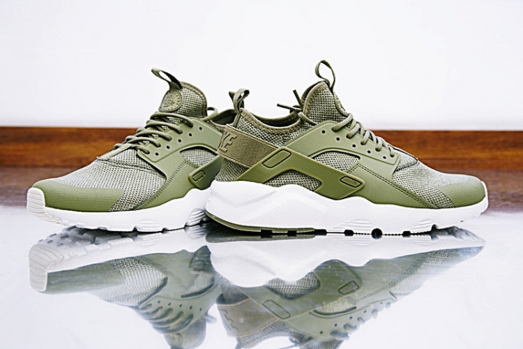 NIKE AIR HUARACHE RUN ULTRA ID 833147-20