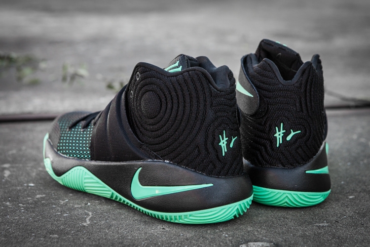 Nike Kyrie 2 “Black green” 828375-098