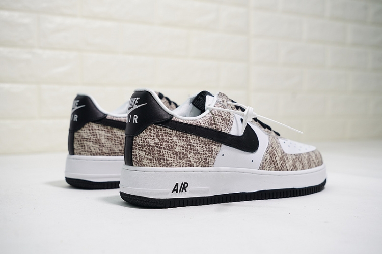 Nike Air Force 1 07 Premium Snake Cocoa 845053-104