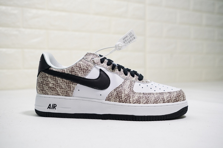 Nike Air Force 1 07 Premium Snake Cocoa 845053-104